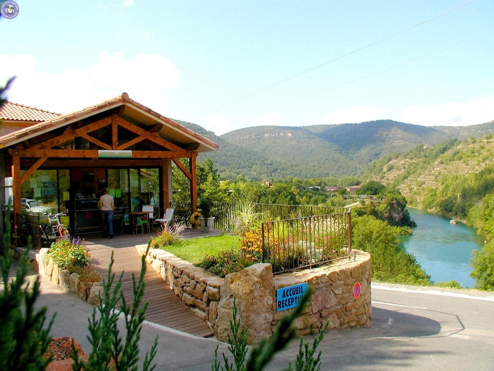 Saint-Rome-de-Tarn Camping Cascade Aveyron מראה חיצוני תמונה
