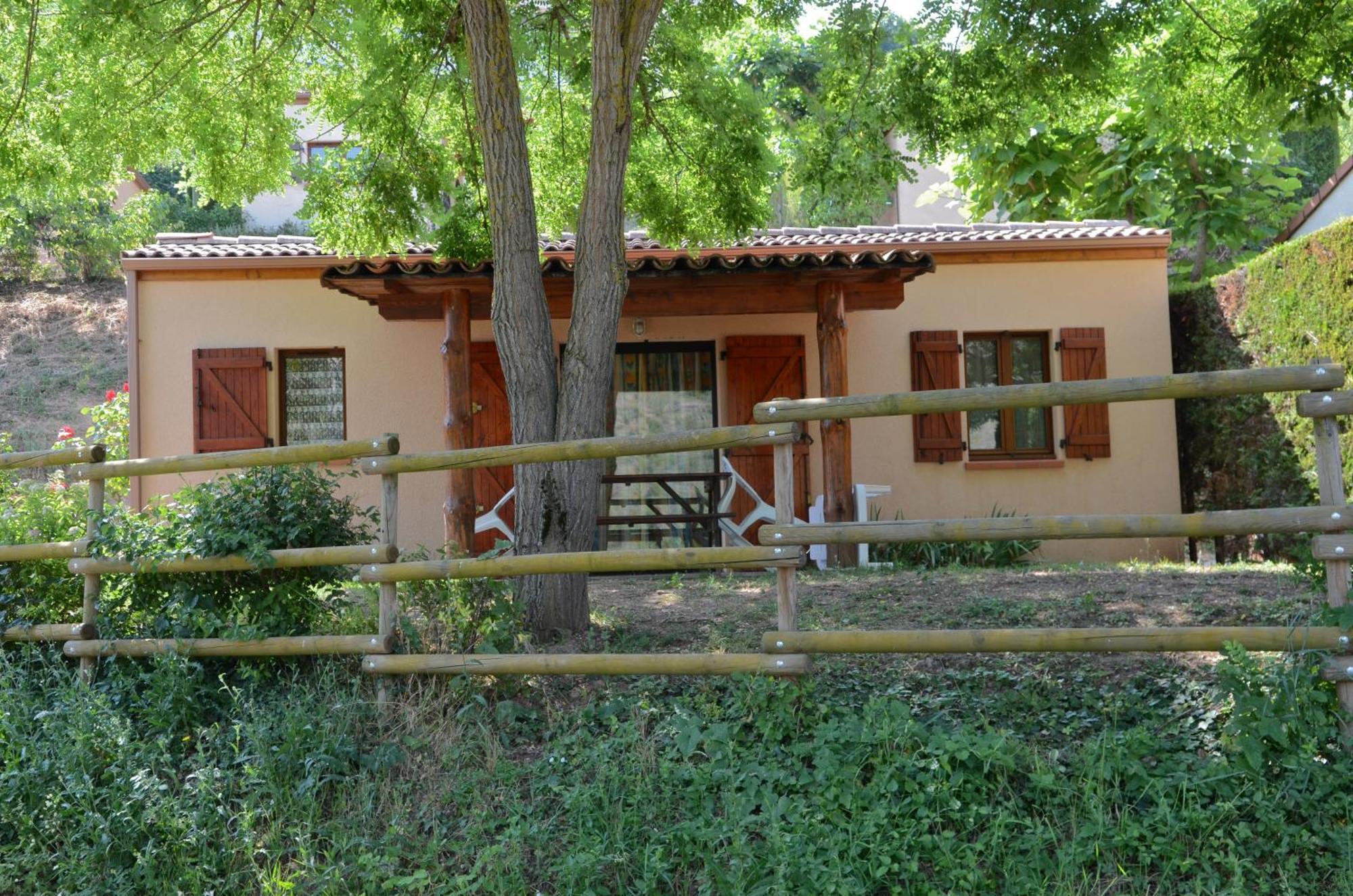 Saint-Rome-de-Tarn Camping Cascade Aveyron מראה חיצוני תמונה